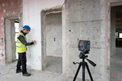 Bosch Power Tools 3.7V Self-Leveling Cross-Line Laser GLL100-42GL