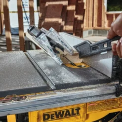 DeWalt 8-1/4