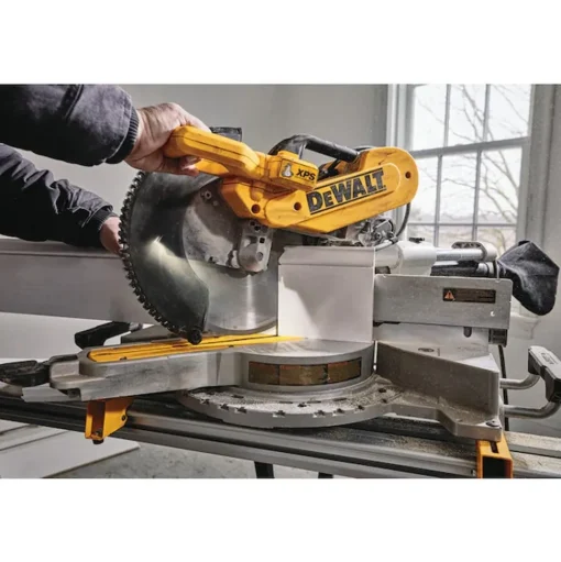 DeWalt 12" Double Bevel Sliding Compound Miter Saw DWS780