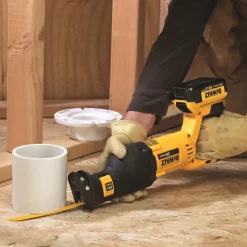 DeWalt 20 V Max Li-ion Reciprocating Saw With 20V MAX* 3Ah Battery (4 PK) DW-DCB200-4-DW-DCS380B