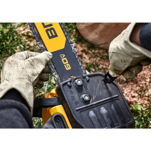 DeWalt 60V MAX 18" Chainsaw (Tool Only) DCCS672B