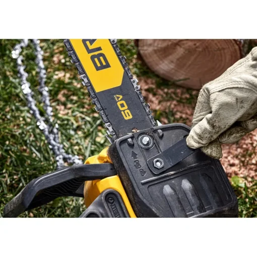 DeWalt 60V MAX 18" Chainsaw (Tool Only) DCCS672B