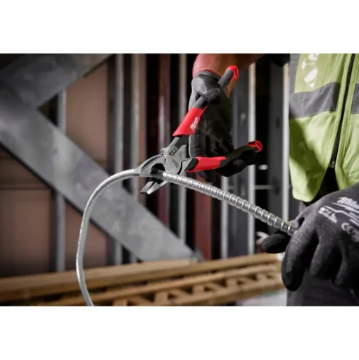 Milwaukee 9" Lineman's Comfort Grip Pliers (USA) MT550