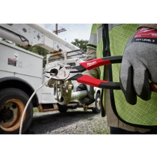 Milwaukee 9" Lineman's Comfort Grip Pliers (USA) MT550