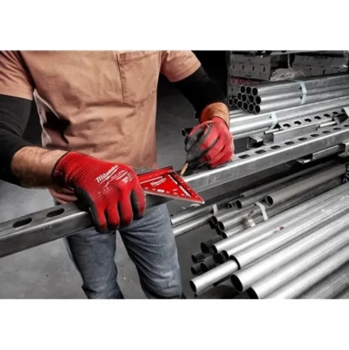 Milwaukee 4-1/2" Trim Square MLSQ040