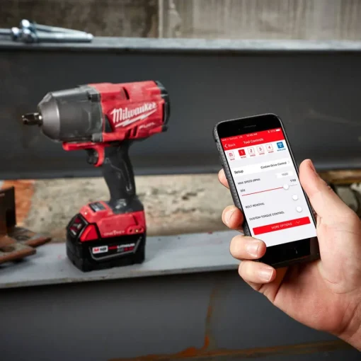 Milwaukee M18 FUEL with ONE-KEY High Torque Impact Wrench 1/2" Friction Ring Kit 2863-22R