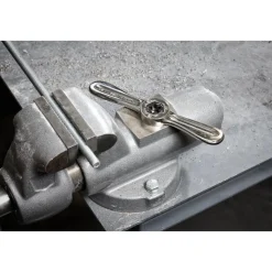 Milwaukee M8-1.00 mm 1-Inch Hex Threading Die 49-57-5345