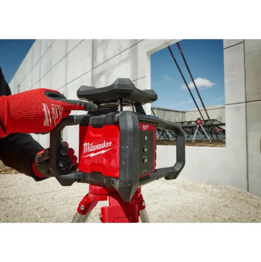 Milwaukee M18 Red Exterior Rotary Laser Level Kit w/ Receiver 3701-21