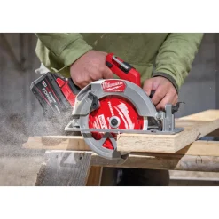 Milwaukee Tools 7-1/4