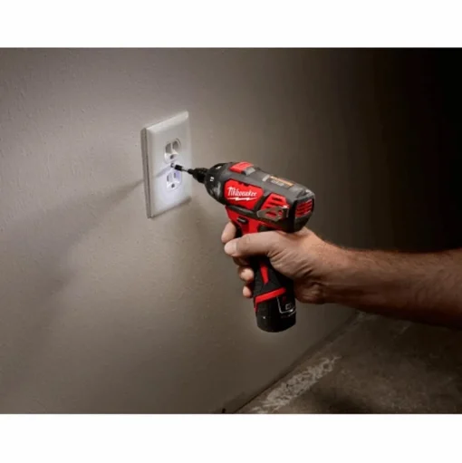 Milwaukee Tools M12™ 1/4" Hex Screwdriver 2401-22