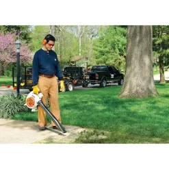 STIHL 27.2cc Handheld Gas Blower 365 CFM BG 86