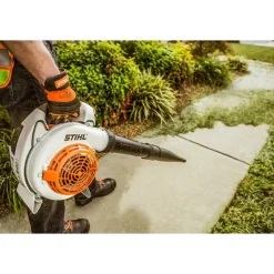 STIHL 27.2cc Handheld Gas Blower 365 CFM BG 86