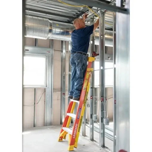 Werner 8' LeanSafe Type IA Fiberglass Leaning Ladder L6208
